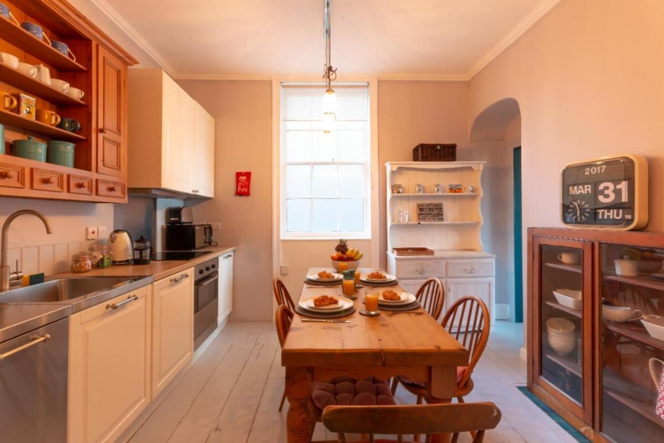 רמסגייט Victorian Apartment With Sea Views By Adliv Host מראה חיצוני תמונה