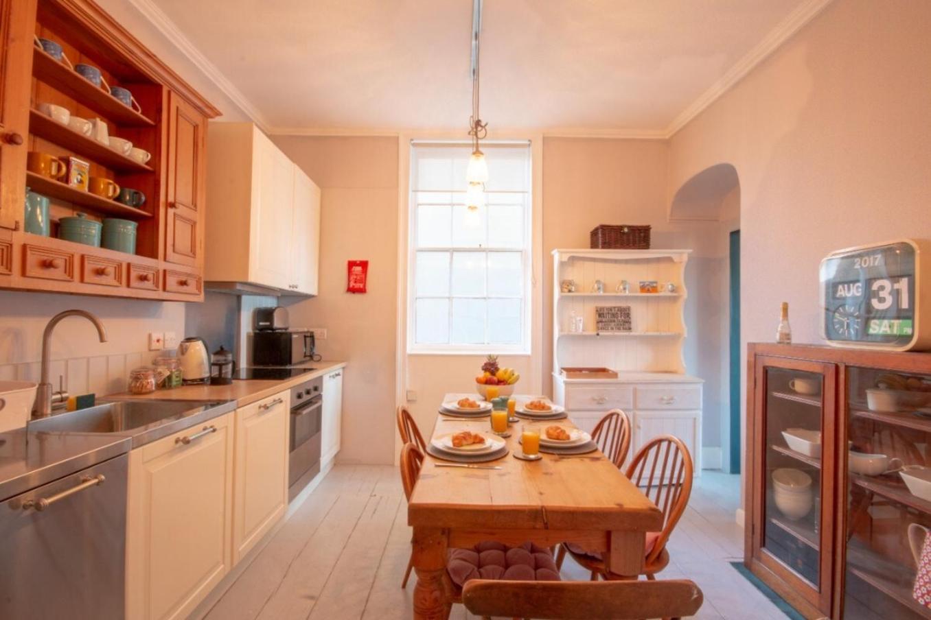 רמסגייט Victorian Apartment With Sea Views By Adliv Host מראה חיצוני תמונה
